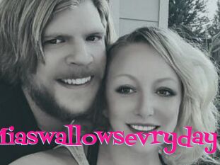 Miaswallowsevryday